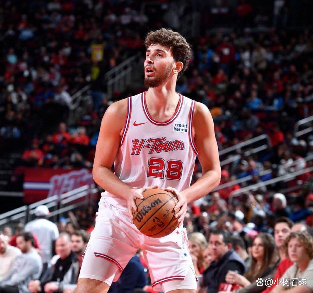 九游网页版-欧篮联赛程吃紧，深圳男篮窗口期刷新队史纪录，质疑声仍在，更衣室氛围转暖(欧篮联赛程直播)