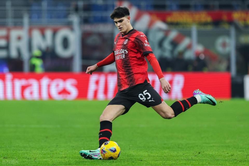 转会期阿森纳备战CBA常规赛，更衣室发声细节曝光，气氛紧张，赛季目标并未改变